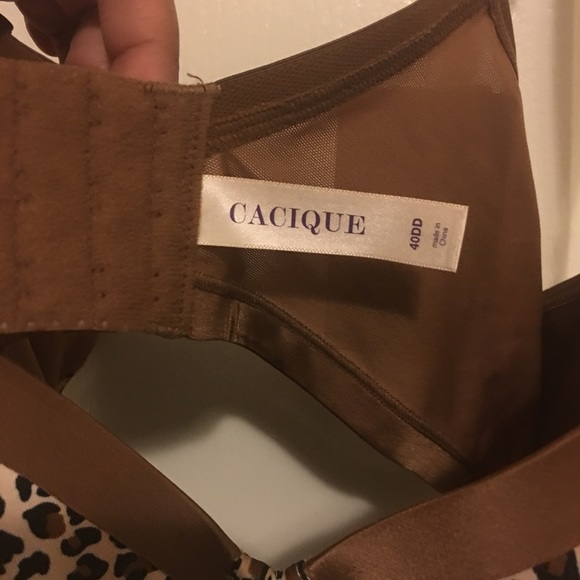Brand new bra from cacique . - Picture 3 of 3